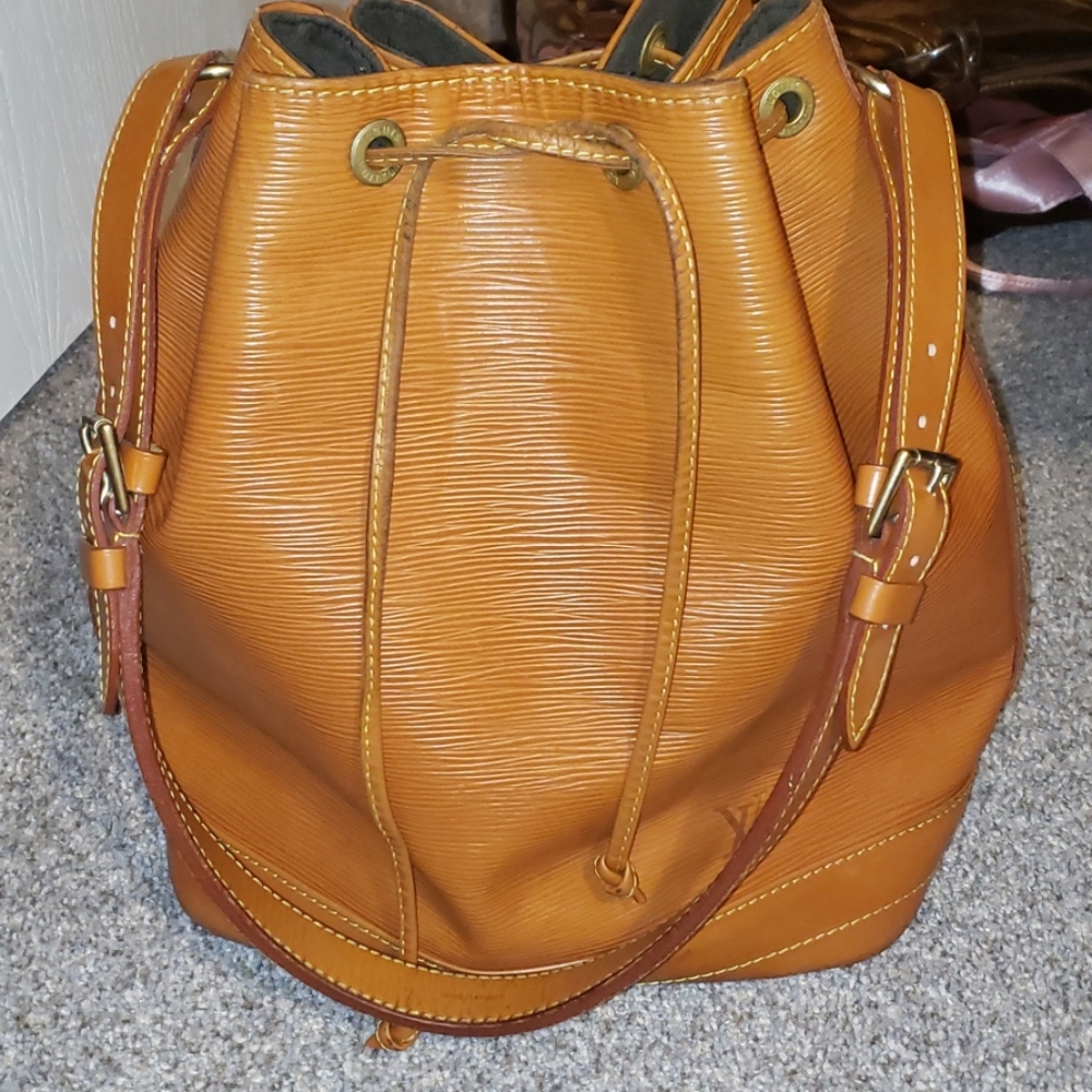 Vintage Louis Vuitton Epi
